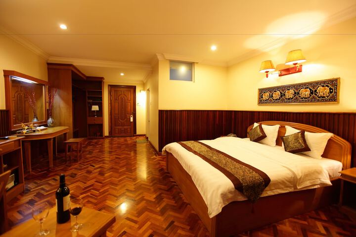Room 12 of 56