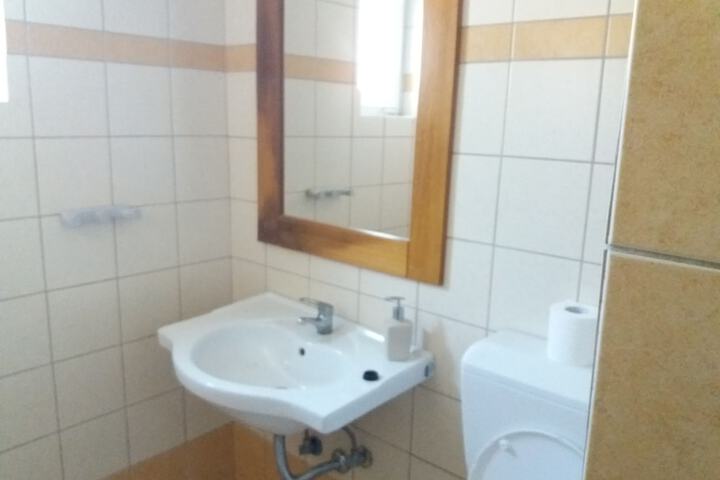 Room 25 of 58