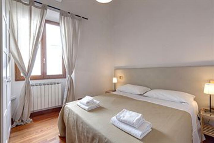 Room 42 of 166