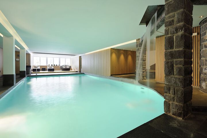 Pool 41 of 59