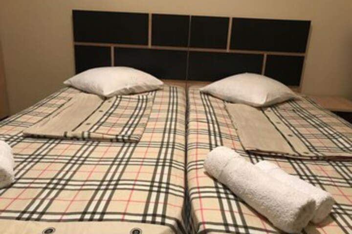Room 29 of 32