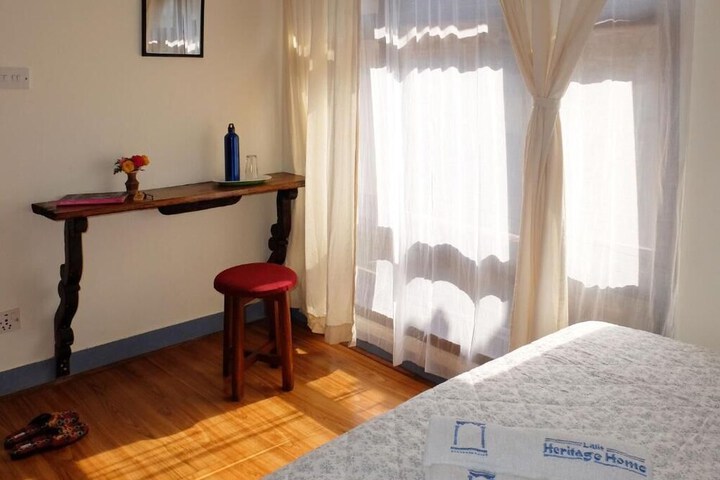 Room 16 of 64