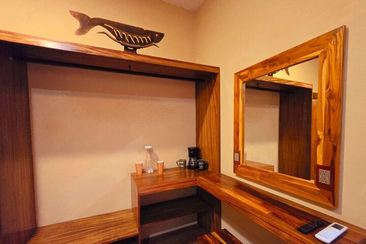 Room 7 of 19