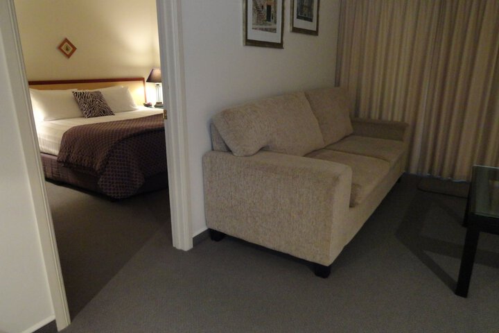 Room 16 of 37