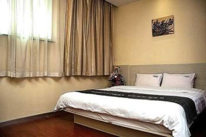 Room 7 of 41