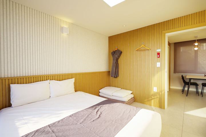 Room 20 of 96