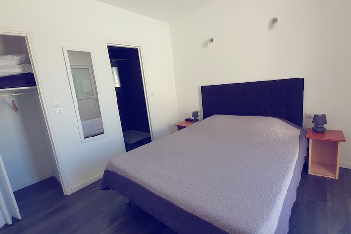 Room 7 of 51