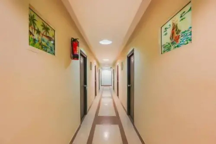 Room 11 of 12