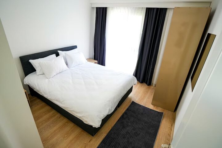 Room 5 of 22