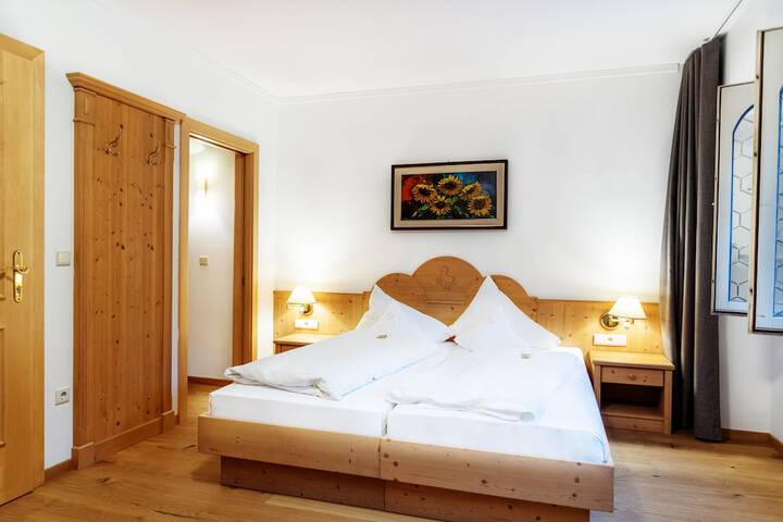 Room 7 of 53
