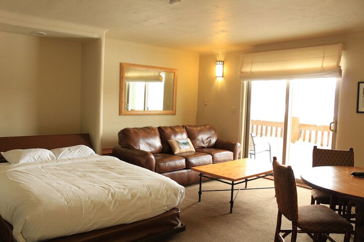 Room 30 of 94