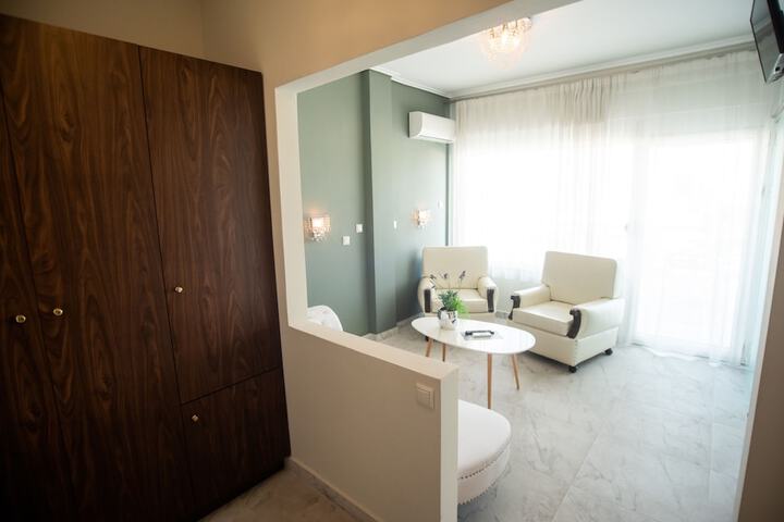 Room 46 of 137