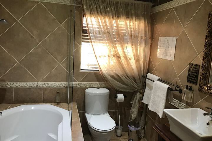 Room 25 of 61