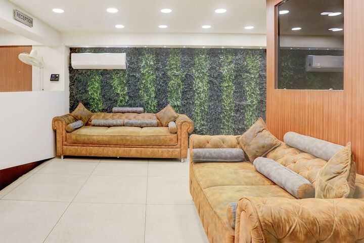 Hotel Interior 11 of 33