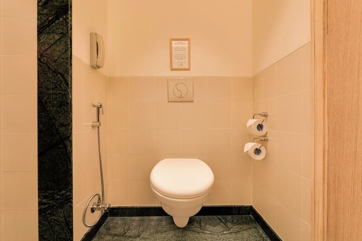Room 14 of 43