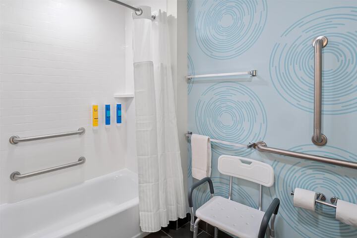 Room 18 of 29