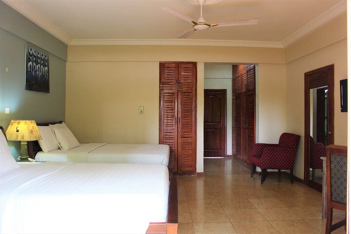 Room 5 of 108