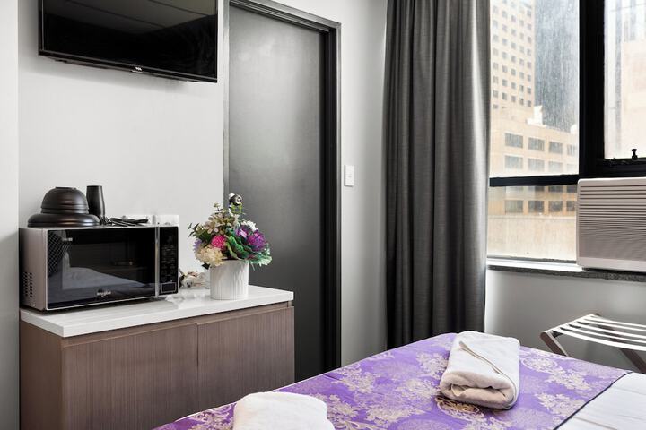 Room 5 of 57