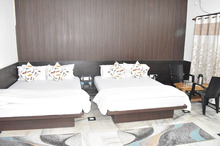 Room 10 of 22