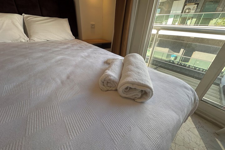 Room 20 of 171