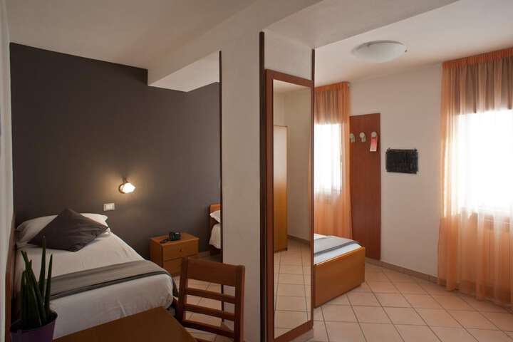 Room 11 of 45