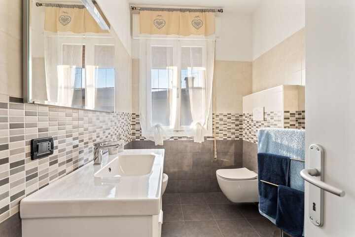 Room 20 of 25