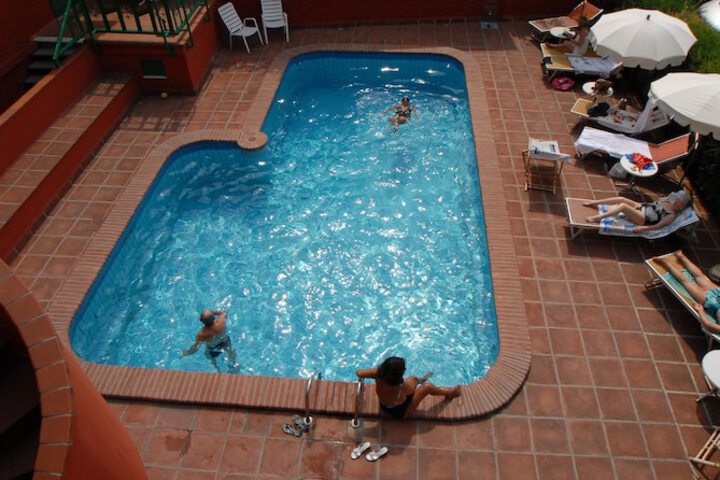 Pool 34 of 73