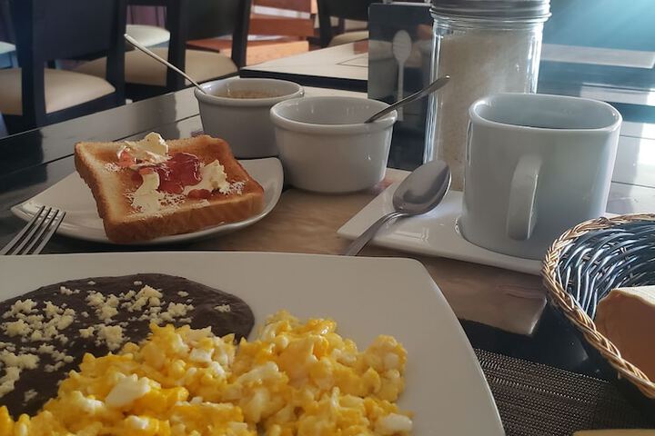 Breakfast/Coffee Service 73 of 84