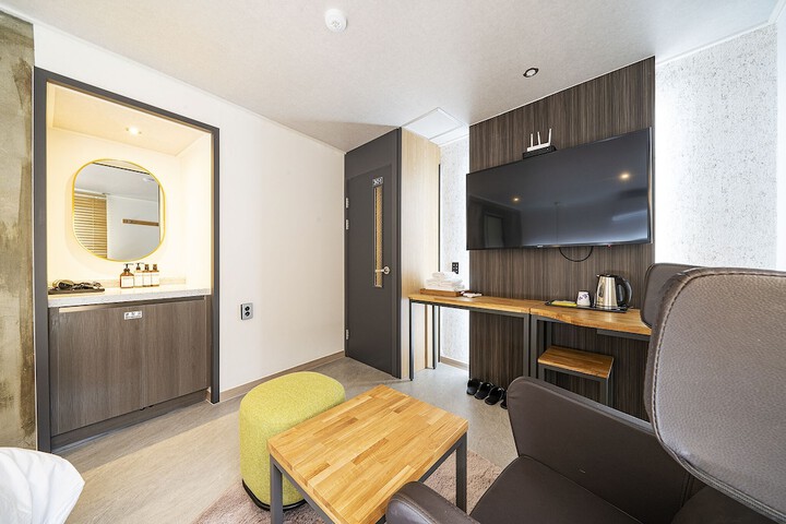 Room 55 of 92