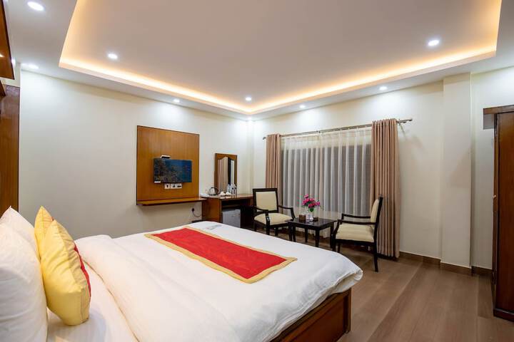 Room 4 of 38
