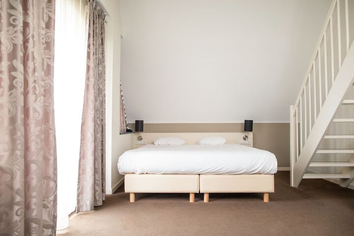 Room 7 of 46