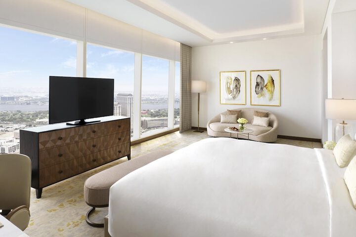 Room 35 of 310