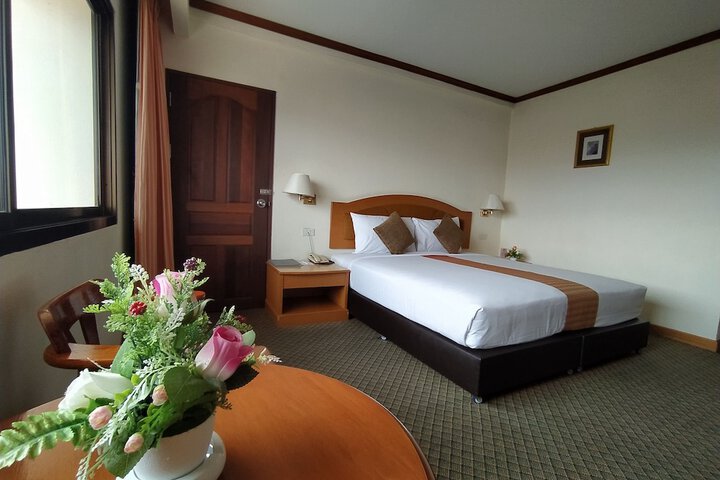 Room 8 of 47