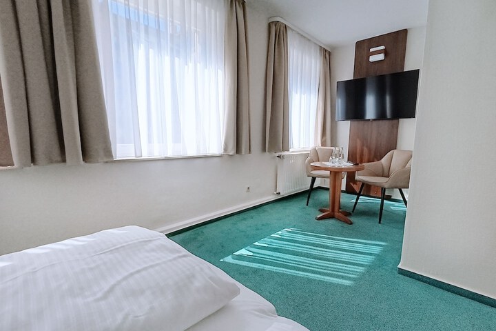 Room 22 of 36