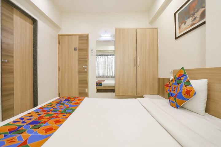 Room 12 of 40