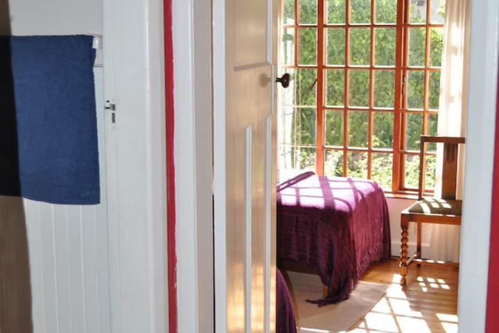 Room 12 of 31