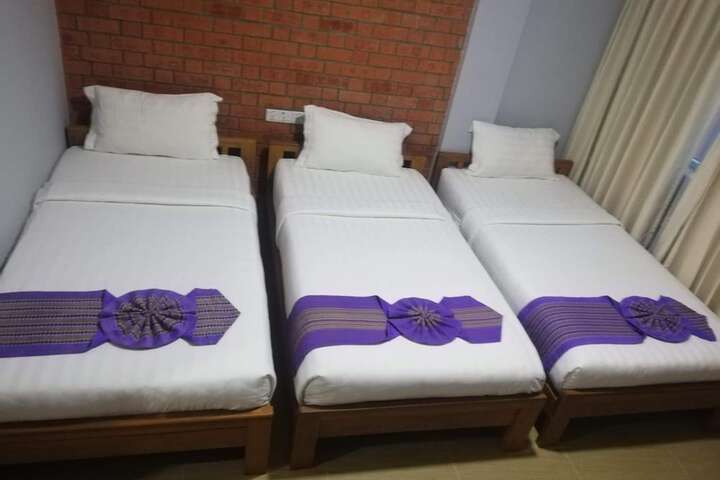 Room 13 of 39