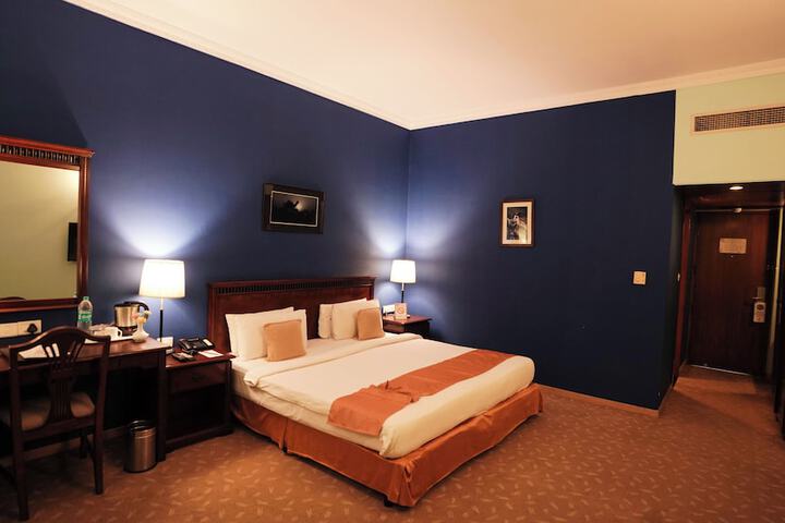 Room 19 of 52