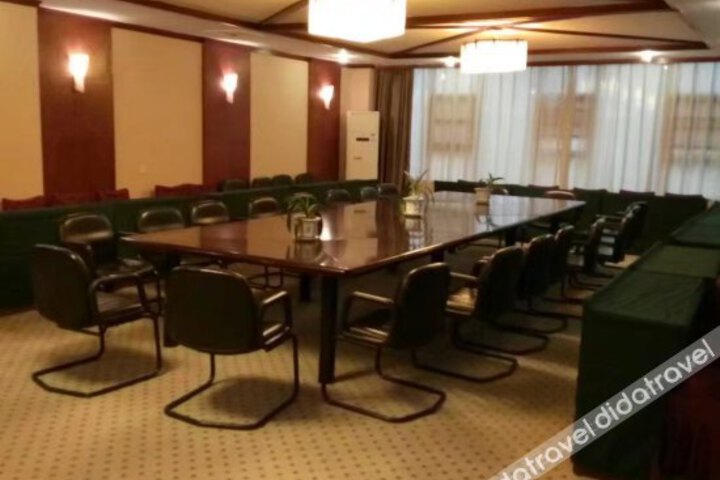 Wenquan Hotel