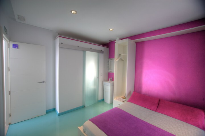 Room 22 of 50