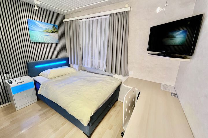 Room 16 of 49