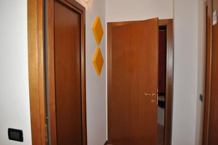 Room 26 of 64