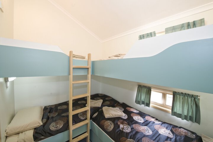 Room 13 of 77
