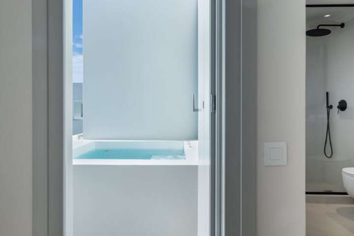 Room 20 of 154