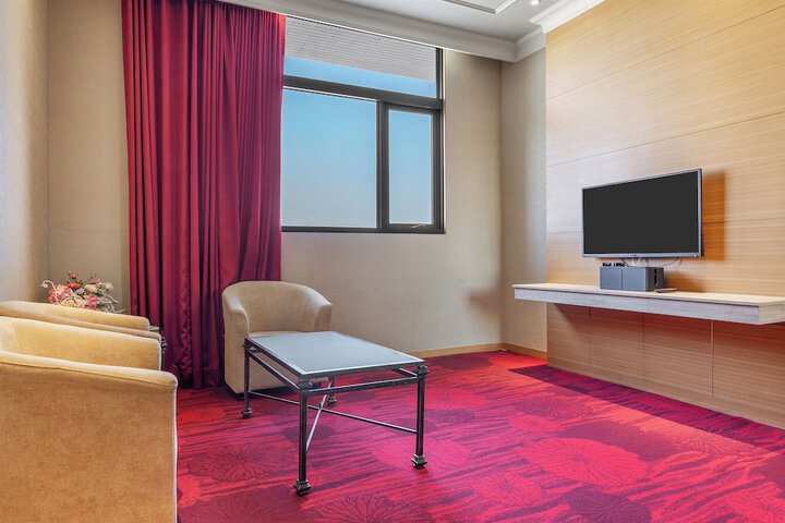 Room 46 of 86