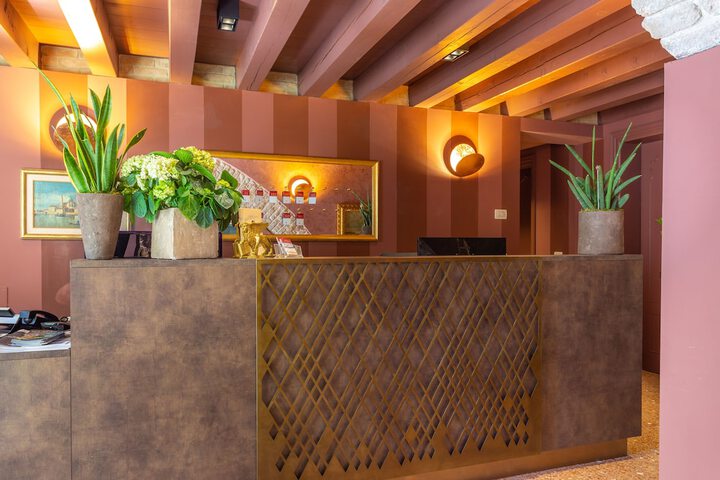 Hotel Interior 4 of 92