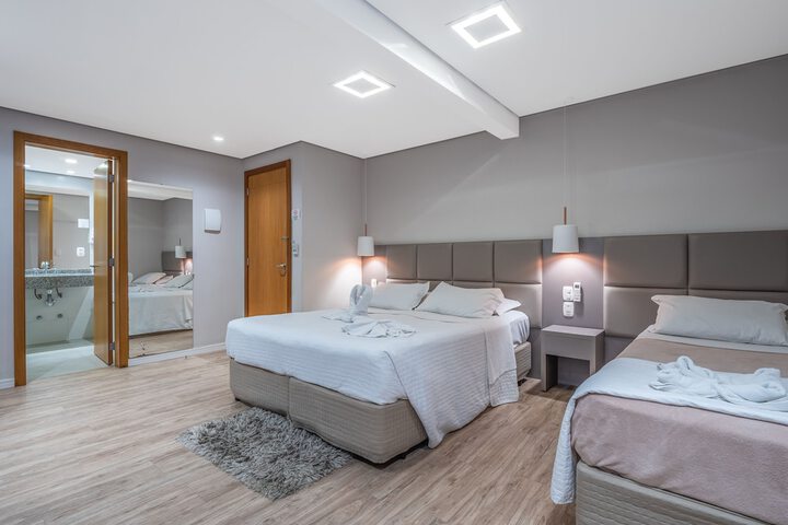 Room 18 of 39