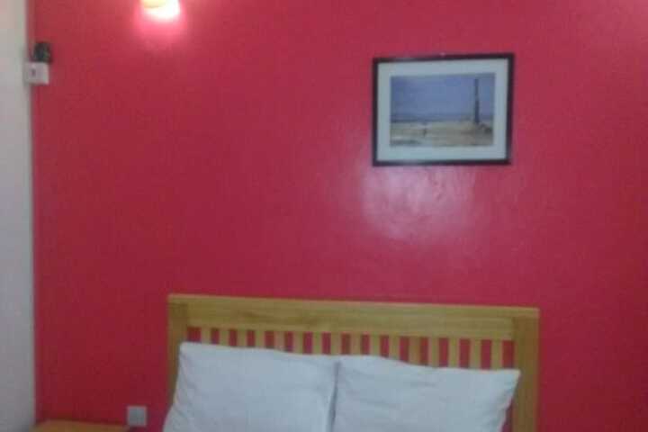 Room 12 of 41