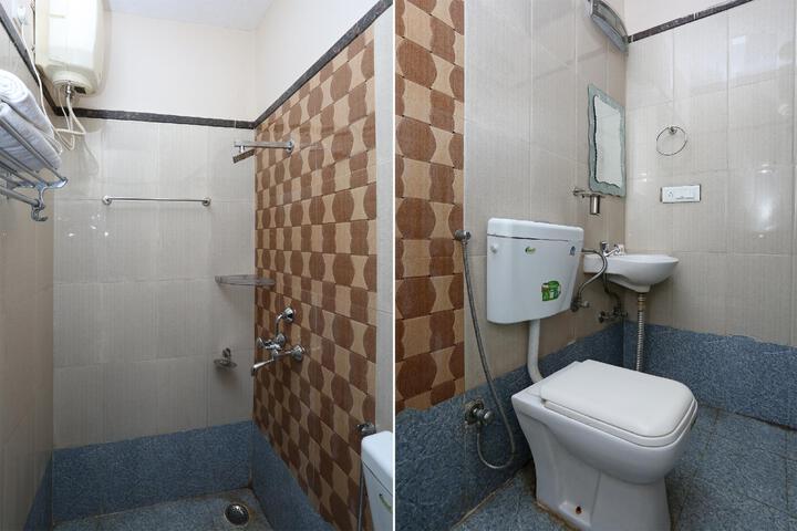OYO 12479 Hotel City Shine