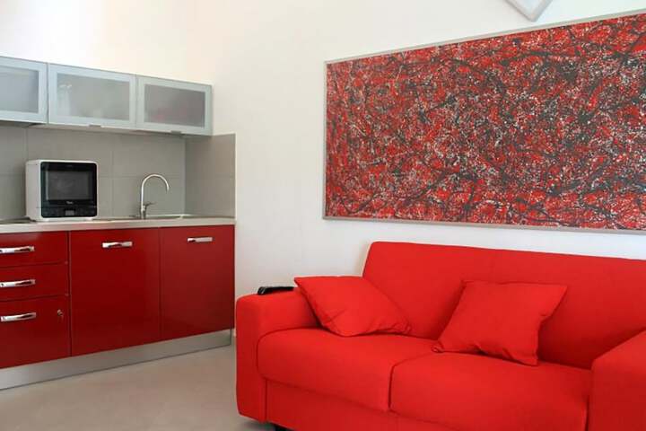 Room 10 of 14
